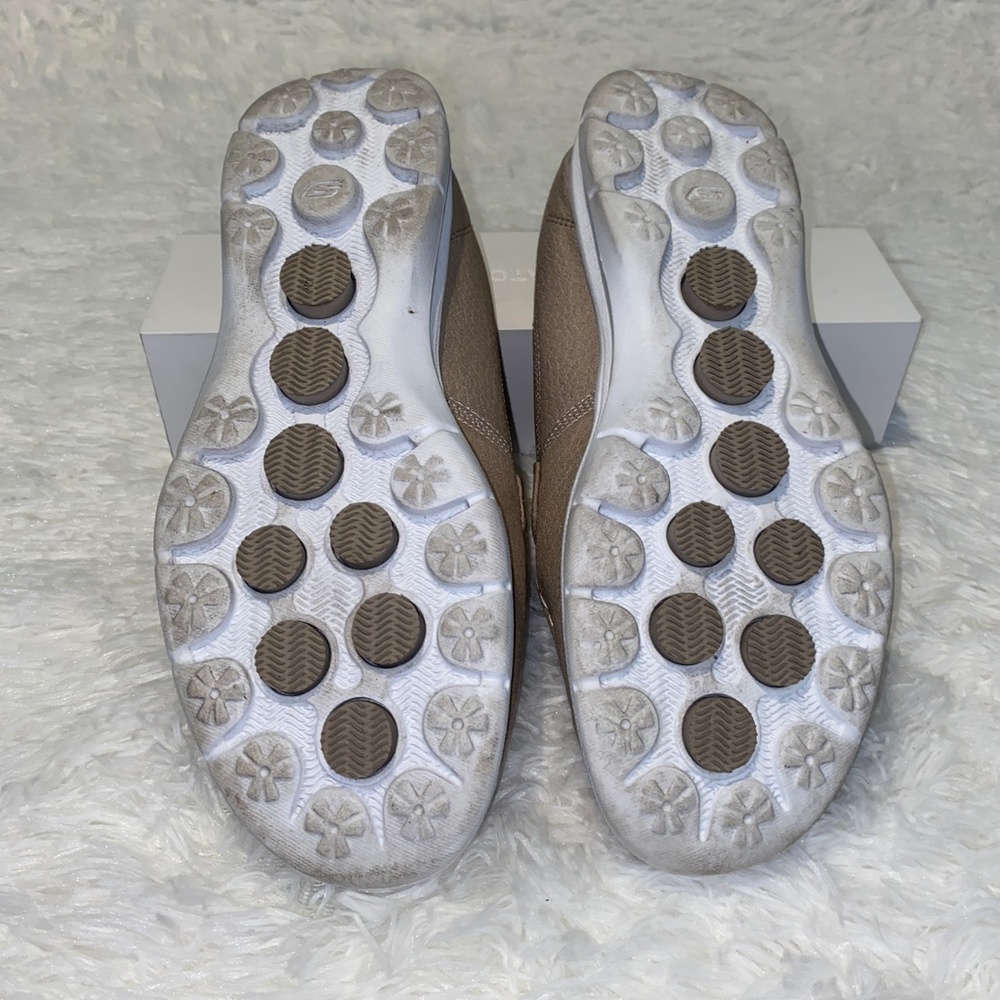 Sketchers Goga Max Boat Shoes in Very Good Barely worn condition - Picture 6 of 7